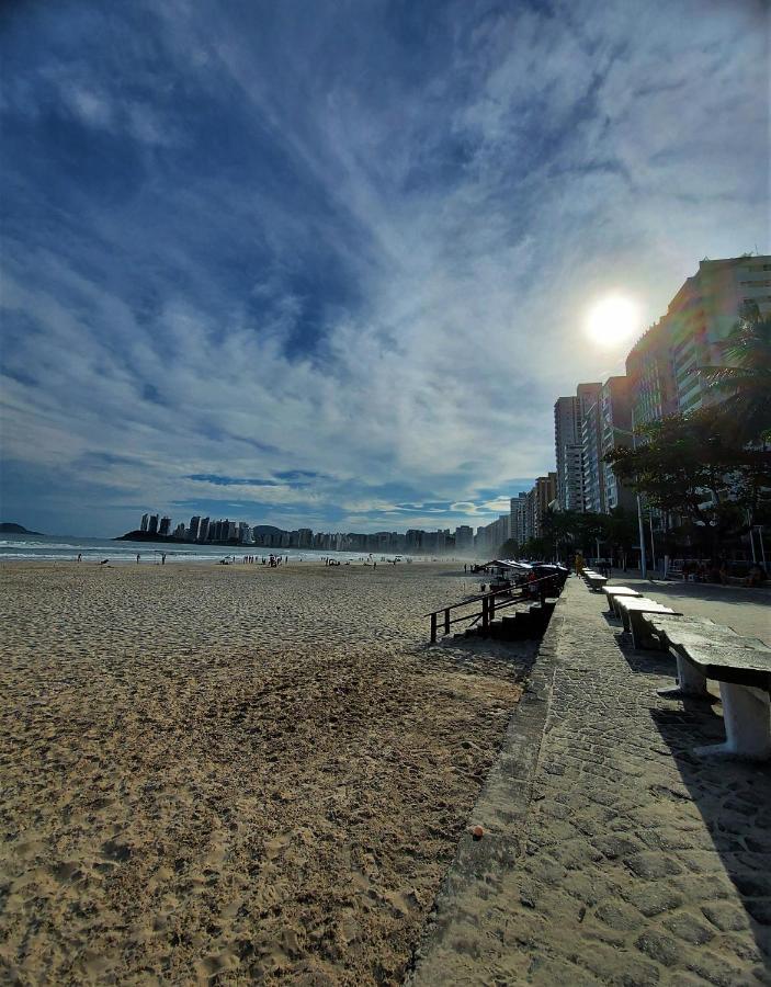 Apto Frente A Praia Das Pitangueiras - Centro Guaruja Luaran gambar
