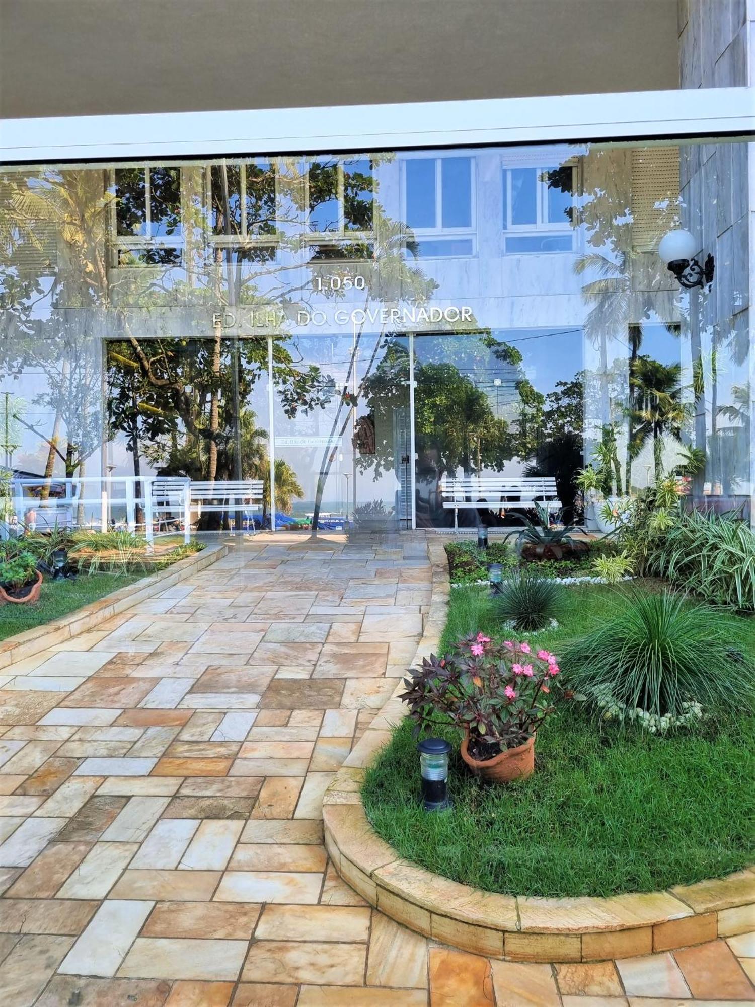 Apto Frente A Praia Das Pitangueiras - Centro Guaruja Luaran gambar